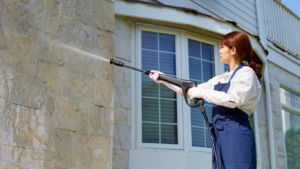 Investitions-Booster nutzen: Warum sich Fassadenreinigungssysteme jetzt besonders lohnen