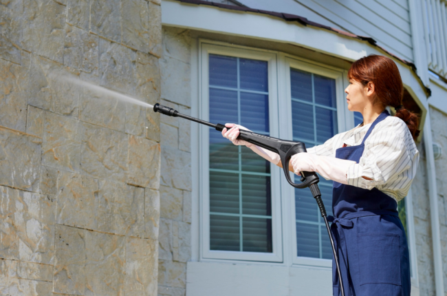 Warum sich Fassadenreinigungssysteme zwischen 2025 und 2027 besonders lohnen